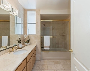 4926 Crown Avenue - Photo Thumbnail 19