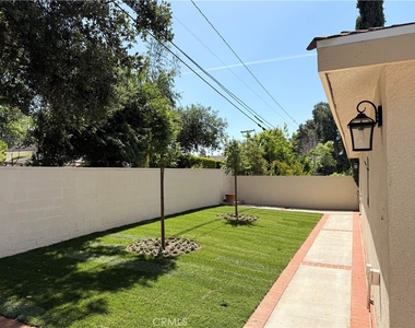4926 Crown Avenue - Photo Thumbnail 23