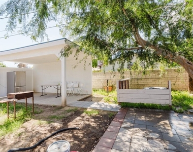 16404 Donmetz Street - Photo Thumbnail 27