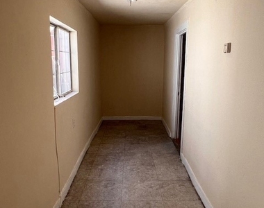 1080 Geraghty Avenue - Photo Thumbnail 4