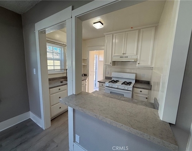 4152 Locust Street - Photo Thumbnail 4