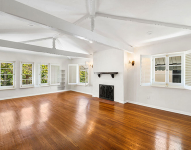 119 N Orange Drive - Photo Thumbnail 5