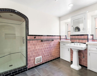 119 N Orange Drive - Photo Thumbnail 22
