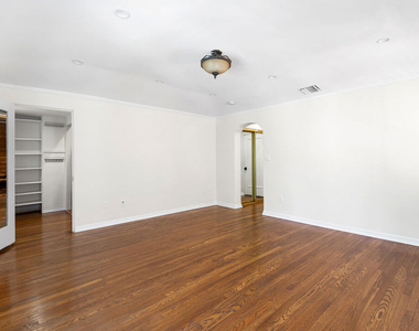 119 N Orange Drive - Photo Thumbnail 20