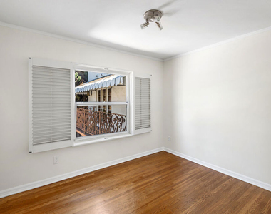 119 N Orange Drive - Photo Thumbnail 13