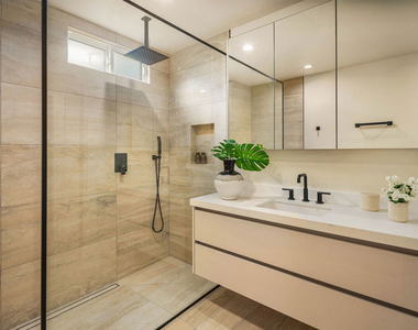 8817 Ashcroft Avenue - Photo Thumbnail 8