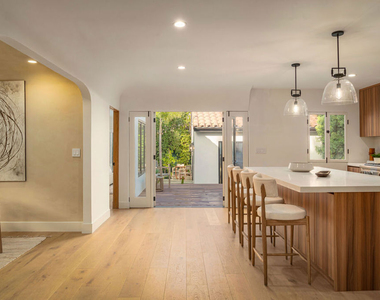 8817 Ashcroft Avenue - Photo Thumbnail 2