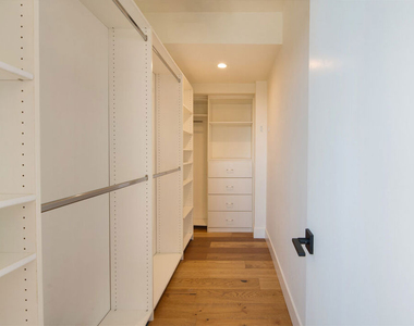 8787 Shoreham Drive - Photo Thumbnail 14