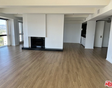 10790 Wilshire Boulevard - Photo Thumbnail 10