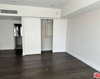 10790 Wilshire Boulevard - Photo Thumbnail 24