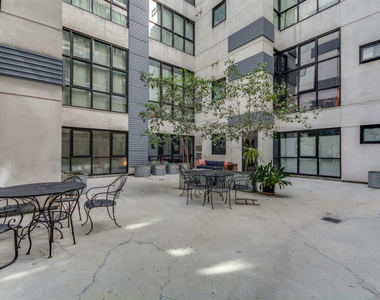 1100 S Grand Avenue - Photo Thumbnail 22