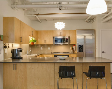 1100 S Grand Avenue - Photo Thumbnail 13