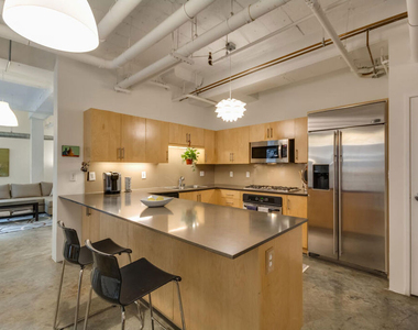 1100 S Grand Avenue - Photo Thumbnail 14
