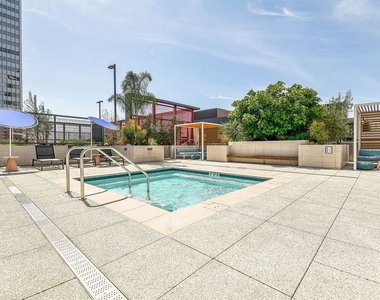 1100 S Grand Avenue - Photo Thumbnail 39