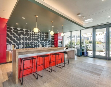 1100 S Grand Avenue - Photo Thumbnail 31