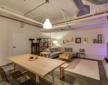 1100 S Grand Avenue - Photo Thumbnail 11