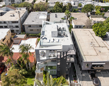 621 N Kings Road - Photo Thumbnail 13