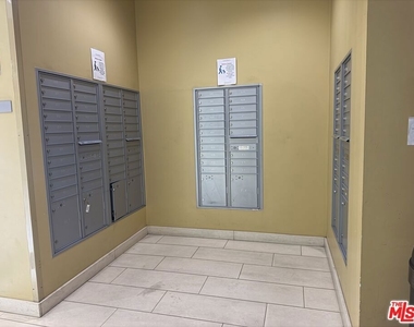 901 S Flower Street - Photo Thumbnail 45