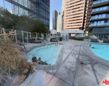 901 S Flower Street - Photo Thumbnail 37