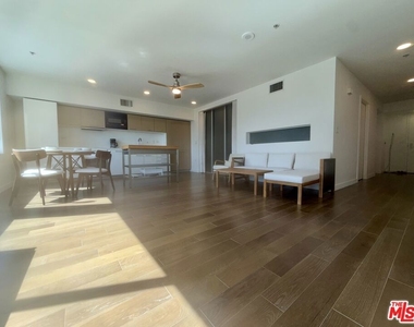 901 S Flower Street - Photo Thumbnail 5