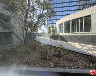 901 S Flower Street - Photo Thumbnail 27