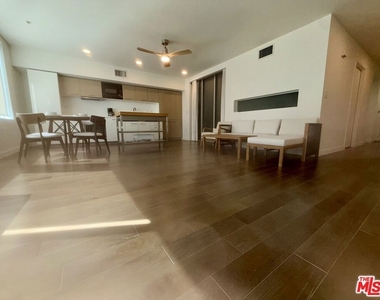 901 S Flower Street - Photo Thumbnail 3
