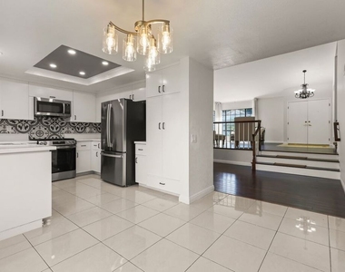 6501 Bradley Place - Photo Thumbnail 12