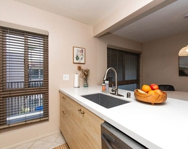 6001 Canterbury Drive - Photo Thumbnail 13