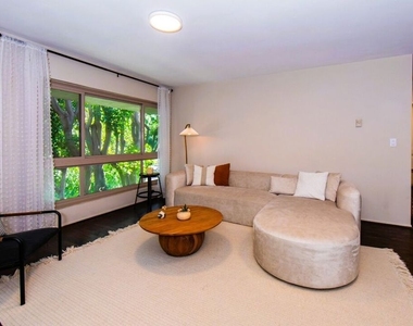 6001 Canterbury Drive - Photo Thumbnail 6
