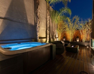 3601 Dixie Canyon Place - Photo Thumbnail 23
