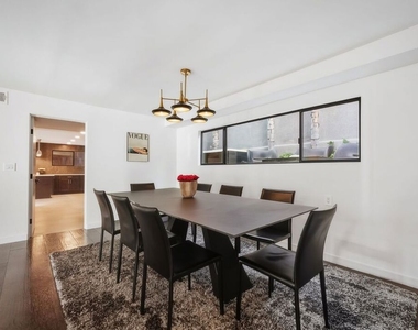3601 Dixie Canyon Place - Photo Thumbnail 7