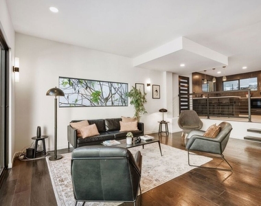 3601 Dixie Canyon Place - Photo Thumbnail 3