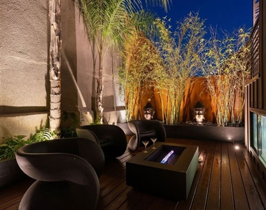 3601 Dixie Canyon Place - Photo Thumbnail 25