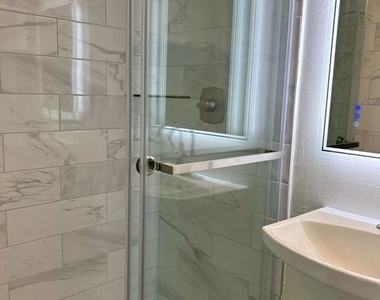 7916 Blackburn Avenue - Photo Thumbnail 19