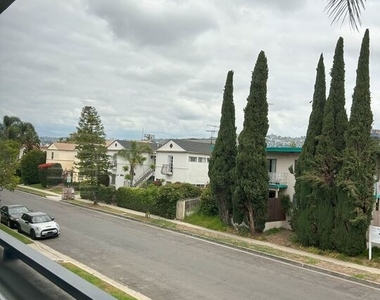 7916 Blackburn Avenue - Photo Thumbnail 8