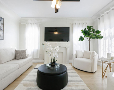 442 N Orange Grove Avenue - Photo Thumbnail 3