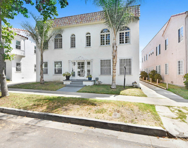 442 N Orange Grove Avenue - Photo Thumbnail 1