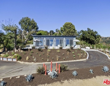 3065 S S. Foose Road - Photo Thumbnail 2