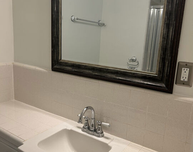 1128 S Oakhurst Drive - Photo Thumbnail 9