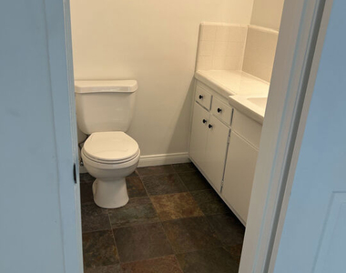 1128 S Oakhurst Drive - Photo Thumbnail 10