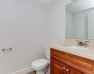 14735 Friar Street - Photo Thumbnail 8