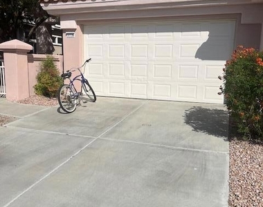 37736 Breeze Way - Photo Thumbnail 1