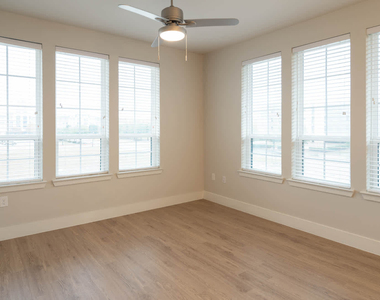 8455 Grace St - Photo Thumbnail 10
