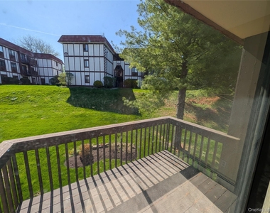 9 Loudon Drive - Photo Thumbnail 18