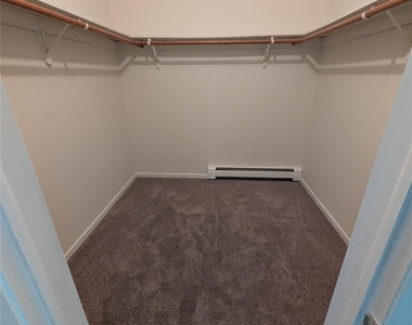9 Loudon Drive - Photo Thumbnail 12