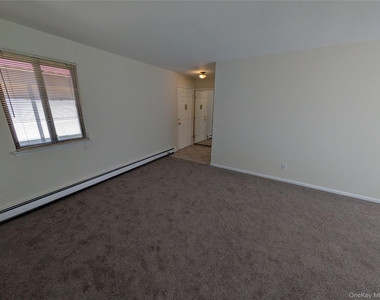 9 Loudon Drive - Photo Thumbnail 5