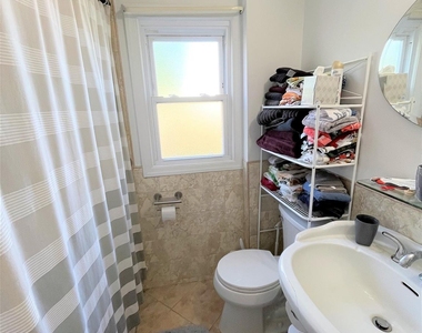 141 Nassau Lane - Photo Thumbnail 4