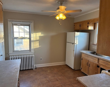 82 Putnam Avenue - Photo Thumbnail 2