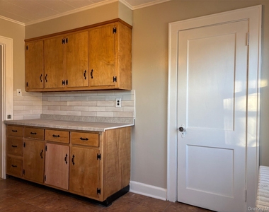 82 Putnam Avenue - Photo Thumbnail 4