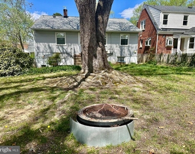 1316 Rowe Street - Photo Thumbnail 4